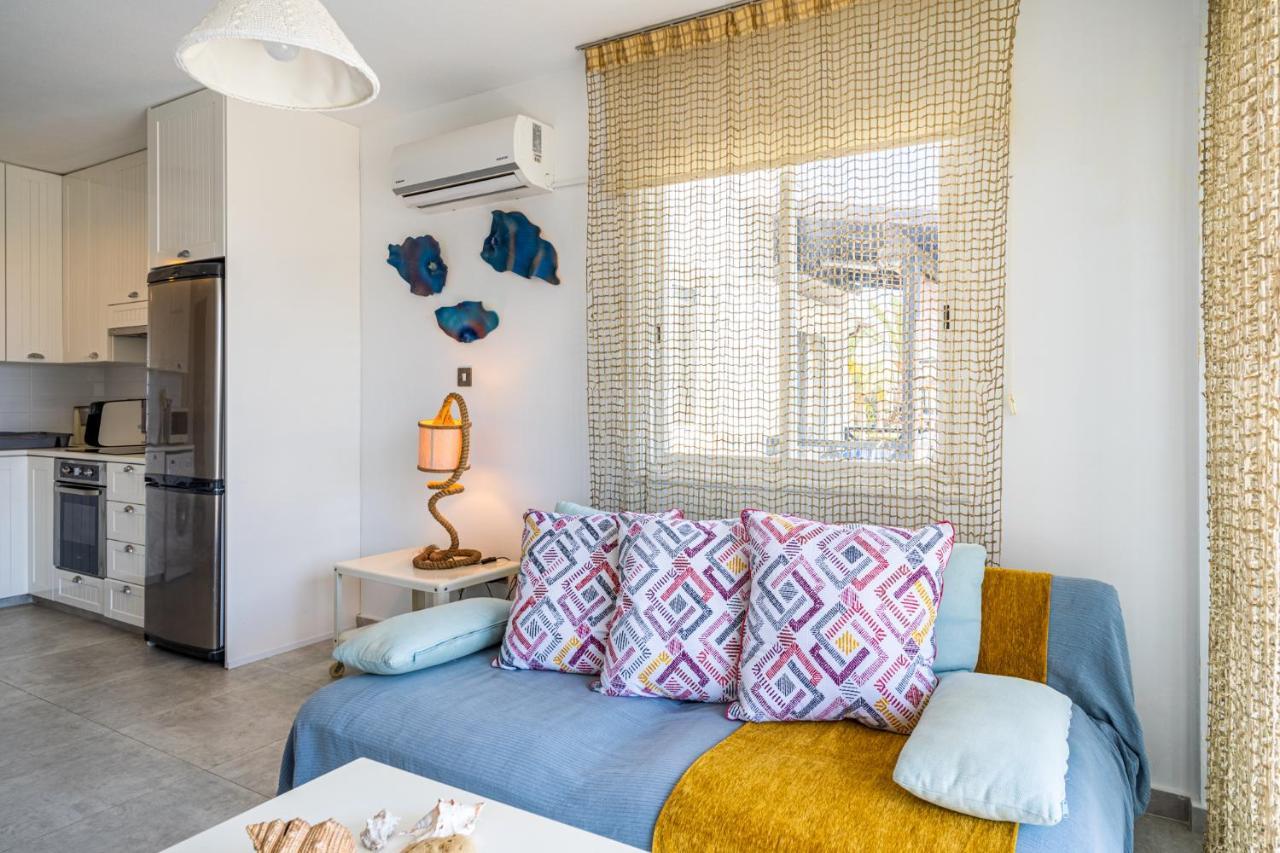 Seawaves 1- Bedroom Apartment Near Meneou Beach 라르나카 외부 사진